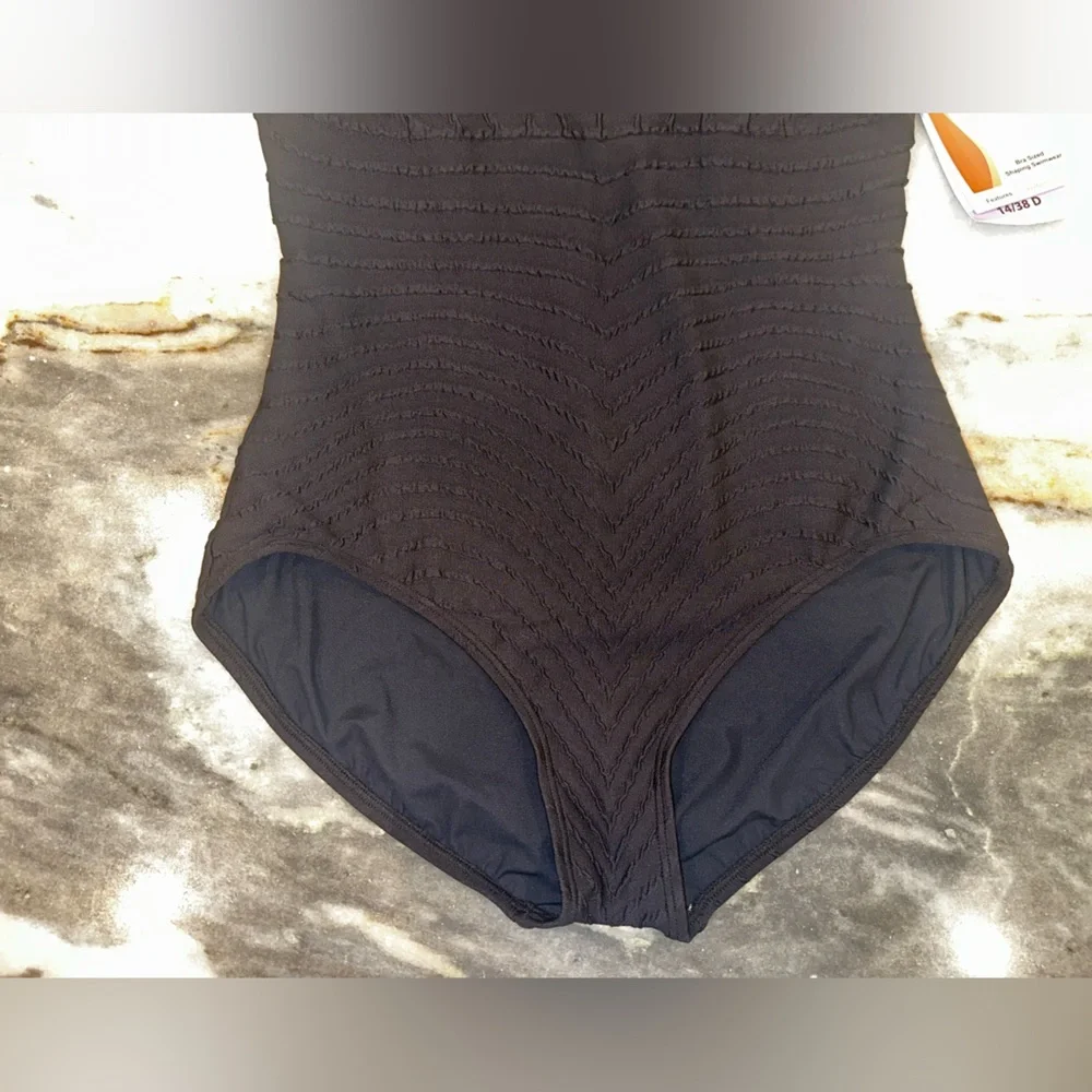 NWT Contours by Coco Reef Size 14/38D Elegant Black One-Piece‎ Swimsuit - Picture 5 of 12